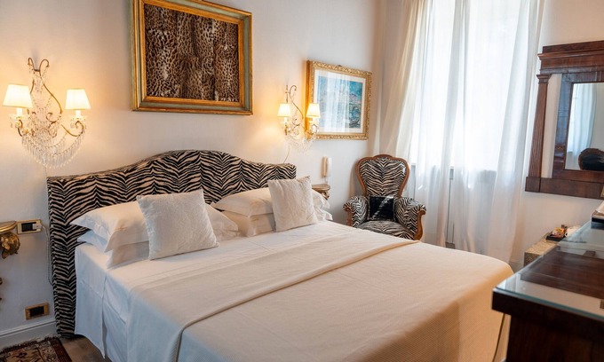 Sommacampagna Apartment | Room 'Casino Di Caccia 2' with Shared Pool, Wi-Fi and Air Conditioning