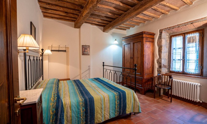 Torniella Apartment | Room 'Del Chiodo - Giacinto' with Shared Terrace, Garden and Wi-Fi