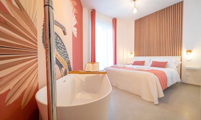 Conversano Apartment | Room 'Volutta' with Shared Terrace, Wi-Fi and Air Conditioning