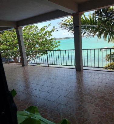 Pointe aux Canonniers House | Rooms on ocean view
