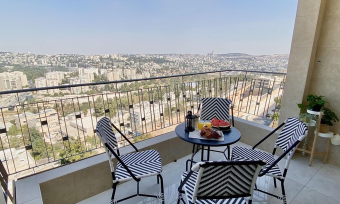 Jerusalem Apartment | Roomy 4BR Bayit VeGan sunny 180 view balcony Apt