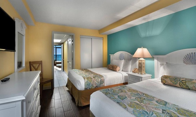 Myrtle Beach Condo | Roomy Oceanfront Suite with 2 Queen Beds 5th Floor