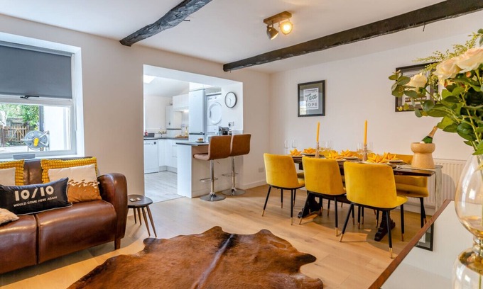 Crickhowell House | Rose Cottage - Crickhowell