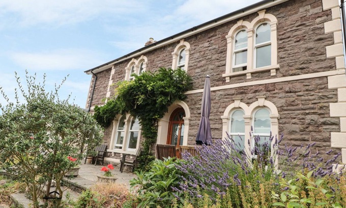 Abergavenny Cottage | Rosehill