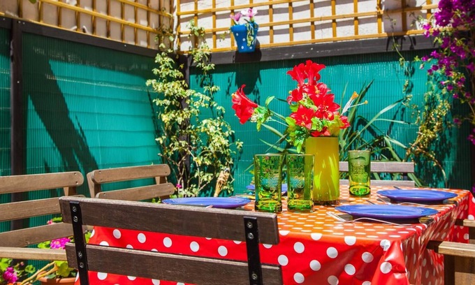 El Camp de l'Arpa del Clot Apartment | ROSELLÓN Apartment 2 bedr, 2 bathr, terrace & air condit.