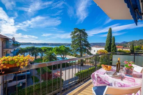 Barbarano Apartment | Rossella On The Lake With Fantastic View - Happy Rentals