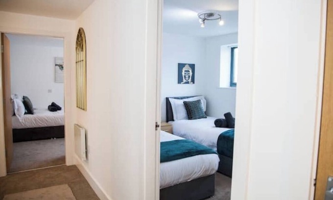 Liverpool Apartment | Royal hospital | NHS | Contractor | Penthouse