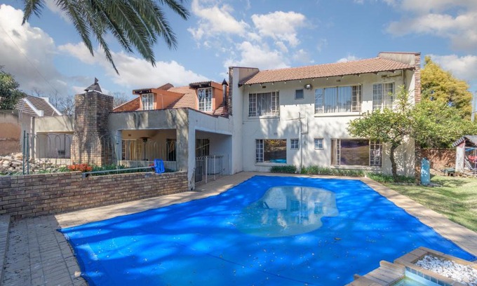 Greater Johannesburg Metropolitan Area House | Royal Olympia Lodges & Safaris RSA