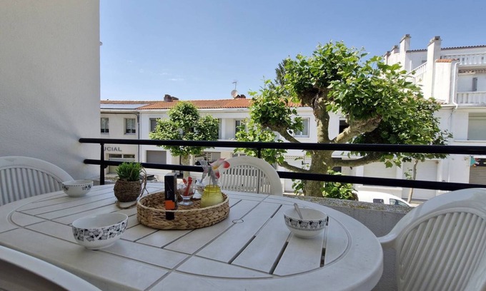 Royan Apartment | Royan - IDEAL LOCATION for this APARTMENT - terrace - private garage