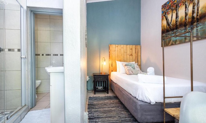 Nelspruit Hotel | Rozelee Rest