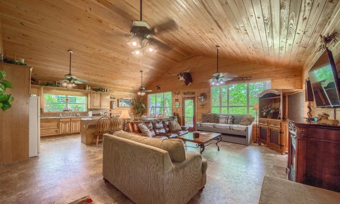 New Braunfels House | RR 9084TS Texas Star