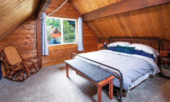 McKinney Estates Cabin | Rubicon Retreat | Cozy Cabin + Sauna