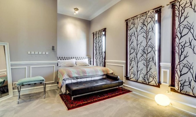 East Village Hotel | Ruby Room