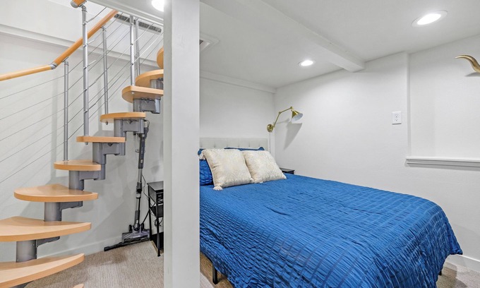 Port Gardner Apartment | Rucker Avenue Cozy Bungalow