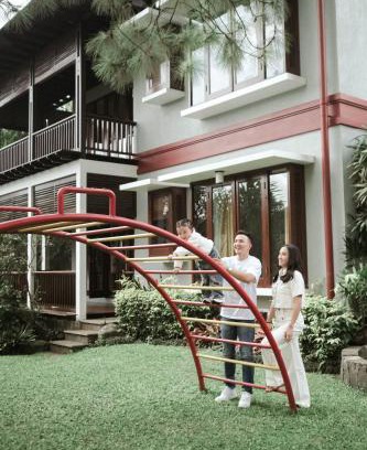 Setiabudi House | Rumah Pelita by Villa Lantera - Tennis Court & Swimming Pool