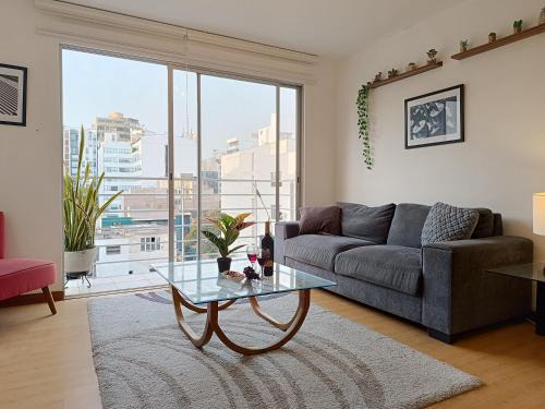 Petit Jean Ocharan Apartment | Runawasi Apartments - Amaru 3BDR
