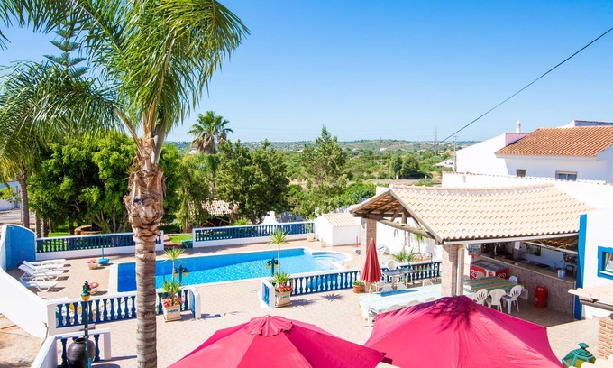 Monte Raposo Cottage | Rural villa with pool 10 minutes from the beach