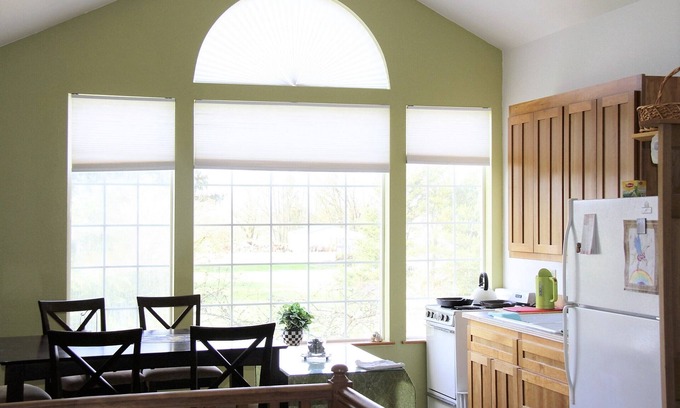 Sedro-Woolley Other | Rustic 3 Bedroom Loft with Views of Surrounding Countryside for Up to 10 People