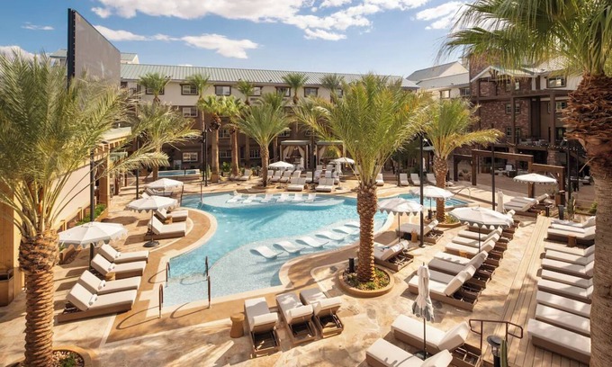 Enterprise Hotel | Rustic Charm Meets Vegas Luxury - Boutique Rooms & Casino