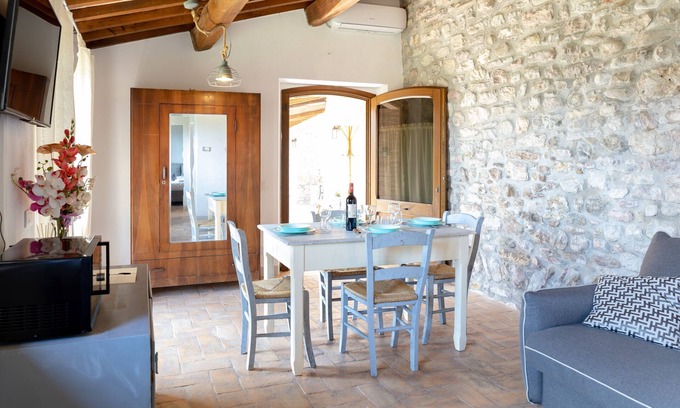 Assisi House | [Rustic House] with patio and garden Assisi center