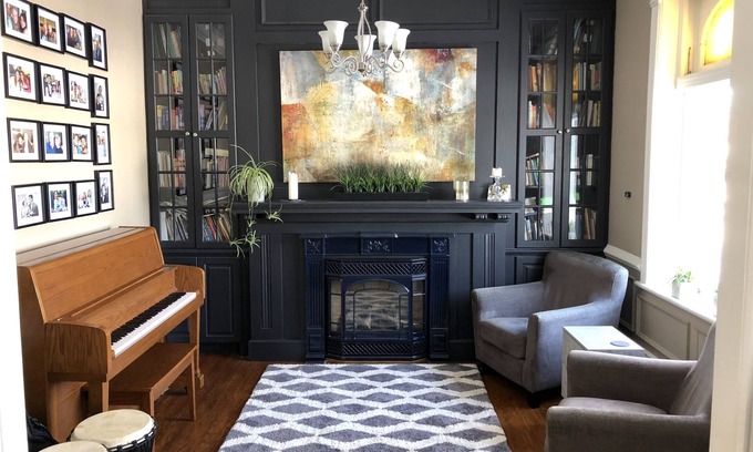 Mono House | Rustic Modern: 4-Acre Mono Heritage Estate Getaway!