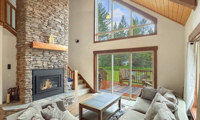 Tamarack Resort Cabin | Rustic Modern Mountain Retreat Near Boulder Creek