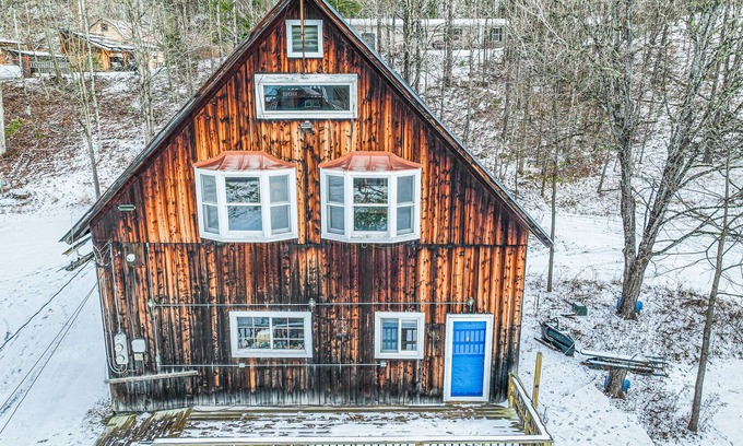 Rochester House | Rustic mountain-view home with firepit & washer/dryer - skiing & golf nearby