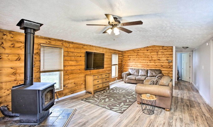 Harrietta Cabin | Rustic Retreat w/ Views: Hunt, Hike & Fish!