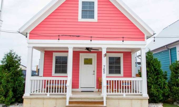 Celina Cabin | Rusty Crab - 1 Bed/2 Loft Lakeside Cottage!