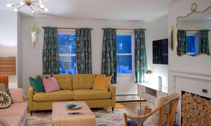 Rye Apartment | Rye Motor Inn - 1BR Bungalow House South - Ocean View
