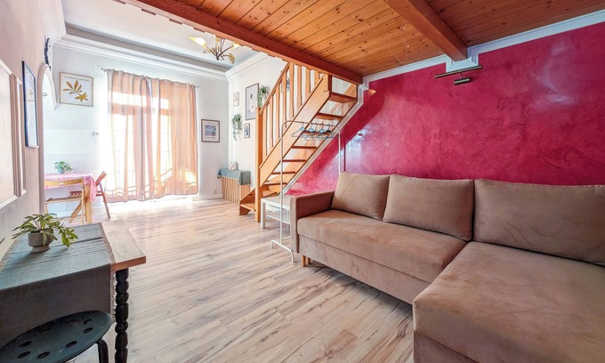 Stare Miasto Apartment | Rynek Wrocław Apartment with Mezzanine