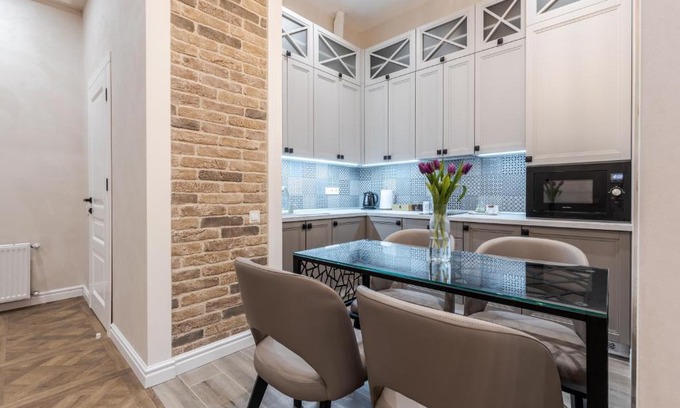 Lviv City Center Apartment | Rynok Square apartment 2