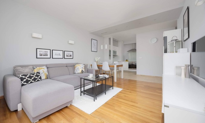 Ursus Apartment | Ryzowa 48 Warsaw Modern Air-conditioned Apartment with Parking & Balcony