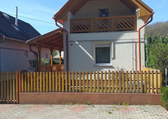 Bogacs House | Sárgarigó Vendégház
