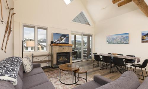 Saddle Ridge House | Saddle Ridge I3 home