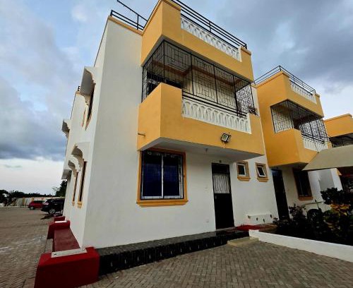 Western Province House | SAFARI BREEZE Residence