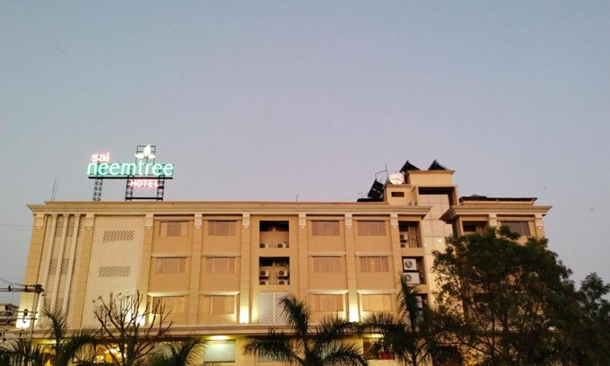 Shirdi Hotel | Sai Neem Tree Hotel