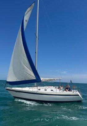 La Vila Olimpica del Poblenou Boat Rental | Sailing Experience in Barcelona