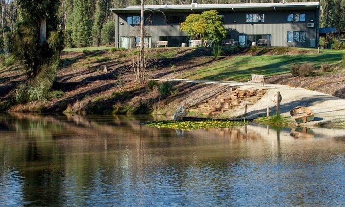 Narbethong Bed & Breakfast | Saladin Lodge