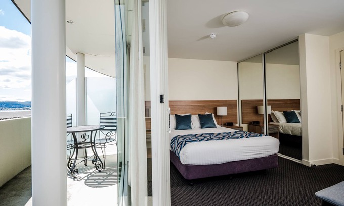 Battery Point Hotel | Salamanca Terraces