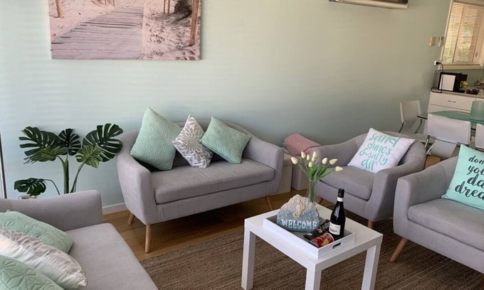 Surf Beach House | Salty Air at Surf Beach