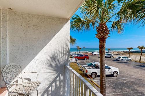 Lenox Park Apartment | Salty Vibes