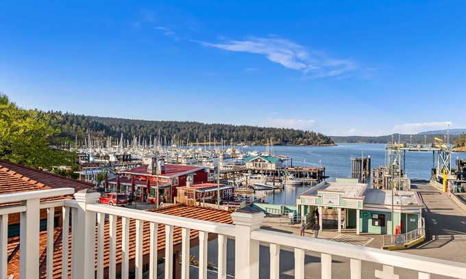 Friday Harbor Condo | San Juan Island, Elwha Suite #1902