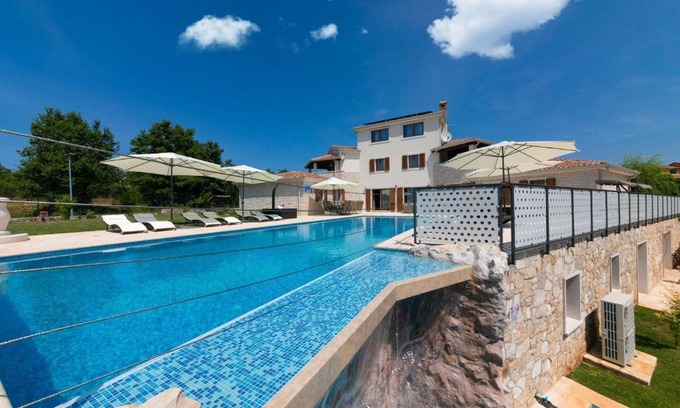 Nova Vas House | San Lorenzo