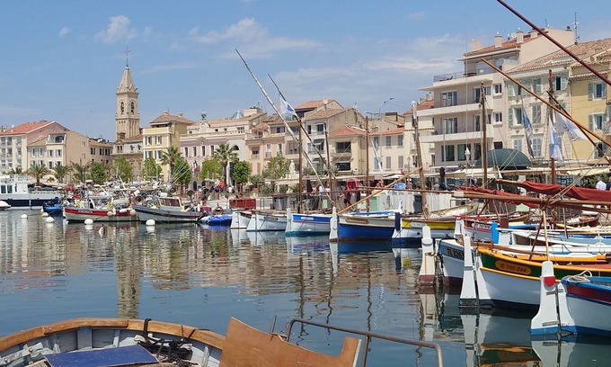 Sanary-sur-Mer Apartment | Sanary sur mer Jolie Appartement Centre Sanary Calme Absolu Proche du Port