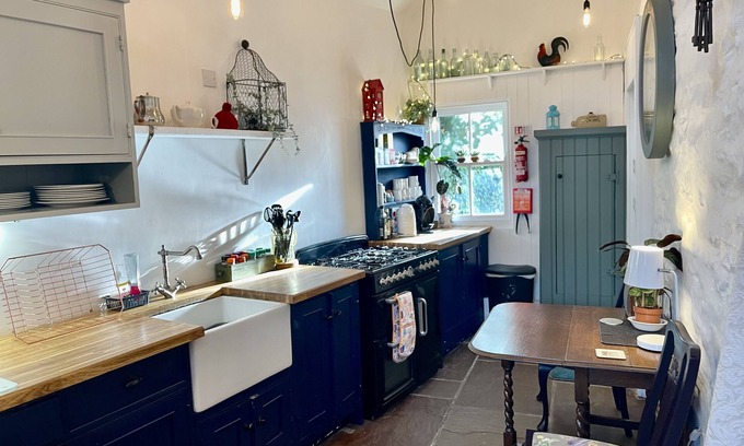 Blacko Cottage | Sanctuary Cottage at Blacko