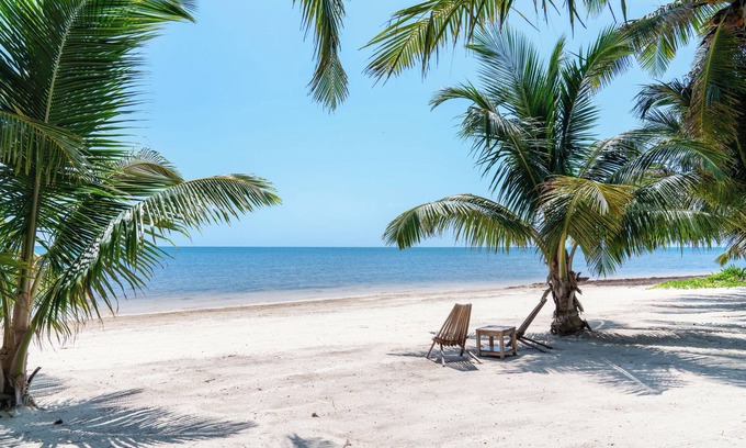 San Pedro Resort | Sand and Sky Resort