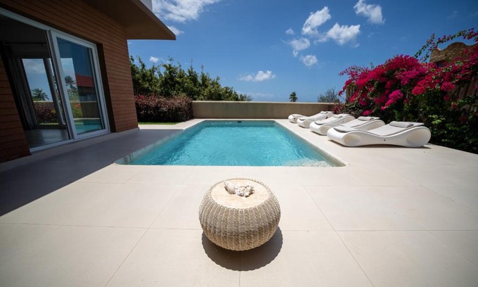 Kiwengwa House | SandBank View Villa - Private Pool- ZanzibarHouses