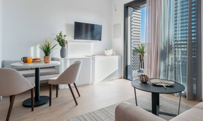 Historical Center Apartment | Sanders Armonta - Inviting Studio w/ Balcony