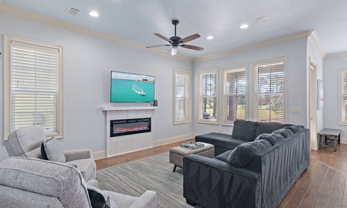 Villa Lago House | Sandestin Dream | Golf, Stream, Beach, Golf Carts